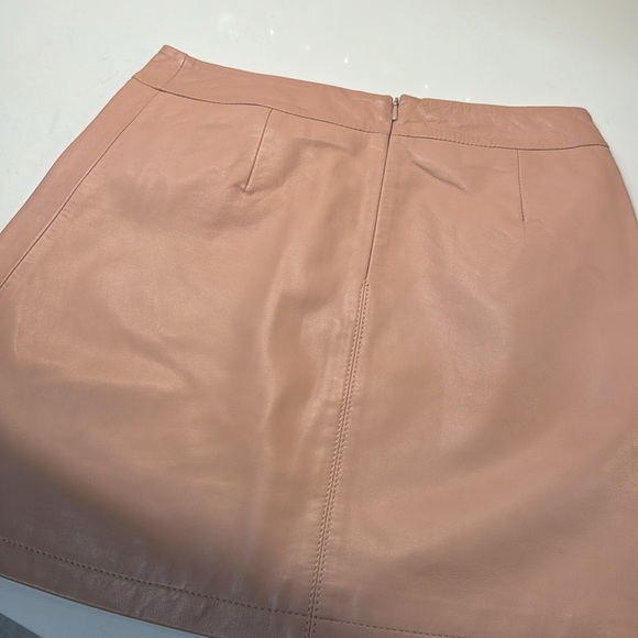Baby Pink 100% lamb leather mini skirt - Picture 5 of 10